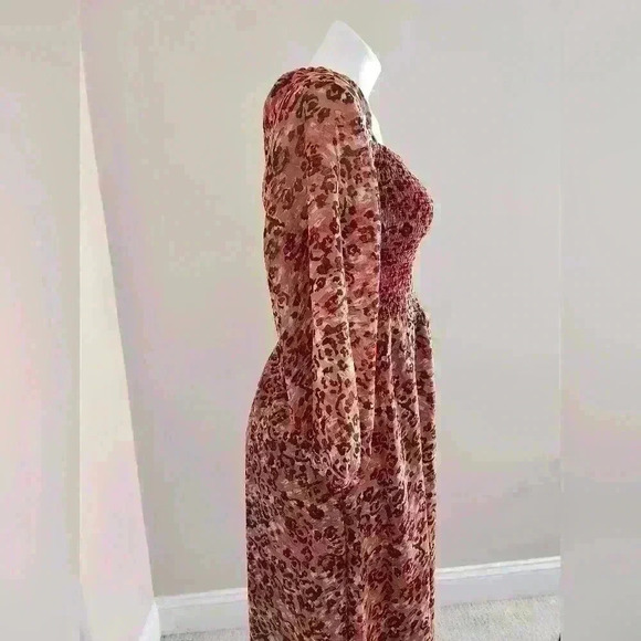 Midi length square neck print dress - Picture 3 of 3